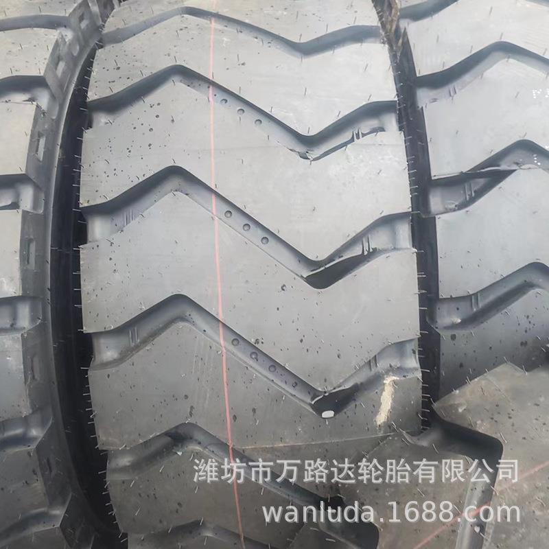 355/65R18轮胎 运梁机平板拖车运梁车全钢丝工程机械轮胎
