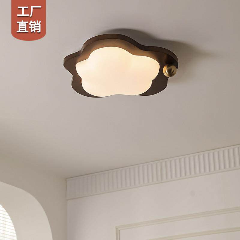 云朵中古实木吸顶灯美式复古卧室灯奶油风全光谱护眼主卧室灯具