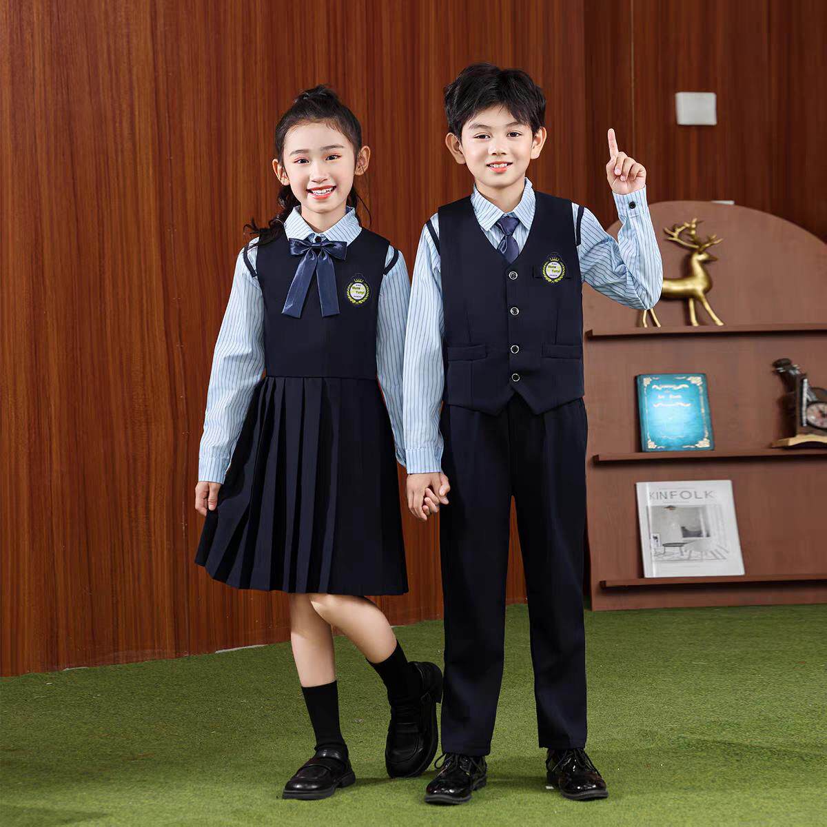 幼儿园园服英伦风小学生校服套装儿童班服男女童演出合唱礼服秋
