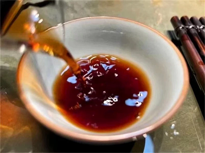 雲南七子餅茶 2007年班章熟普357克大餅低價清倉，此款老班章普洱茶茶湯香醇濃郁 普洱茶 BUASHOP普洱老茶