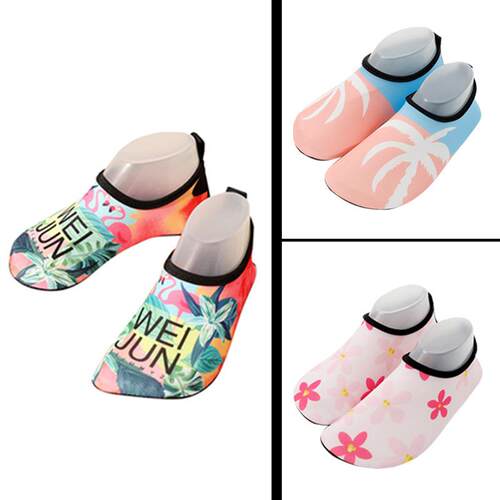 Parent child beach shoes with anti slip soft sole