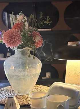 2025新款白色宋代美学白色侘寂风玻璃花瓶高级感小众摆件桌面花瓶