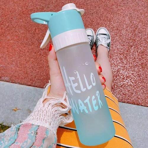 650ml Spray Water Bottle Outdoor Sport Fitness Water Cup La
