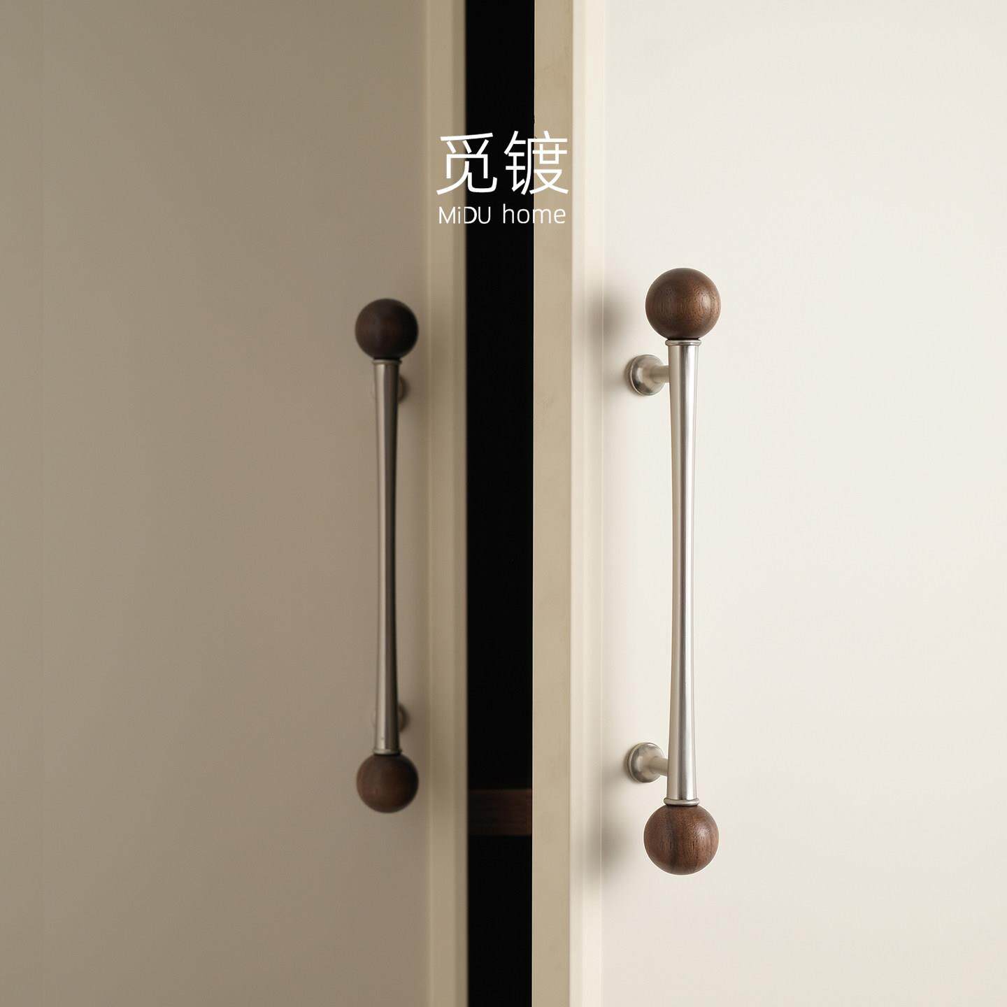 觅镀中古风复古胡桃木银色拉手衣柜门整体橱柜抽屉圆球简约法式长