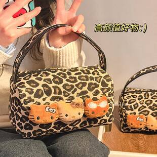 包包女新款可爱kt帆布手提包辣妹豹纹轻奢便携零钱包大容量化妆包