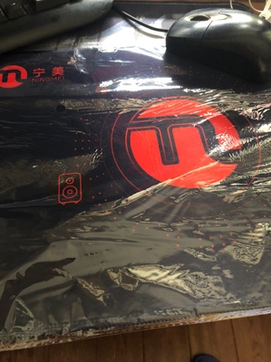 吐槽实情宁美国度的电脑靠谱吗?使用一周死机黑屏了是吗?