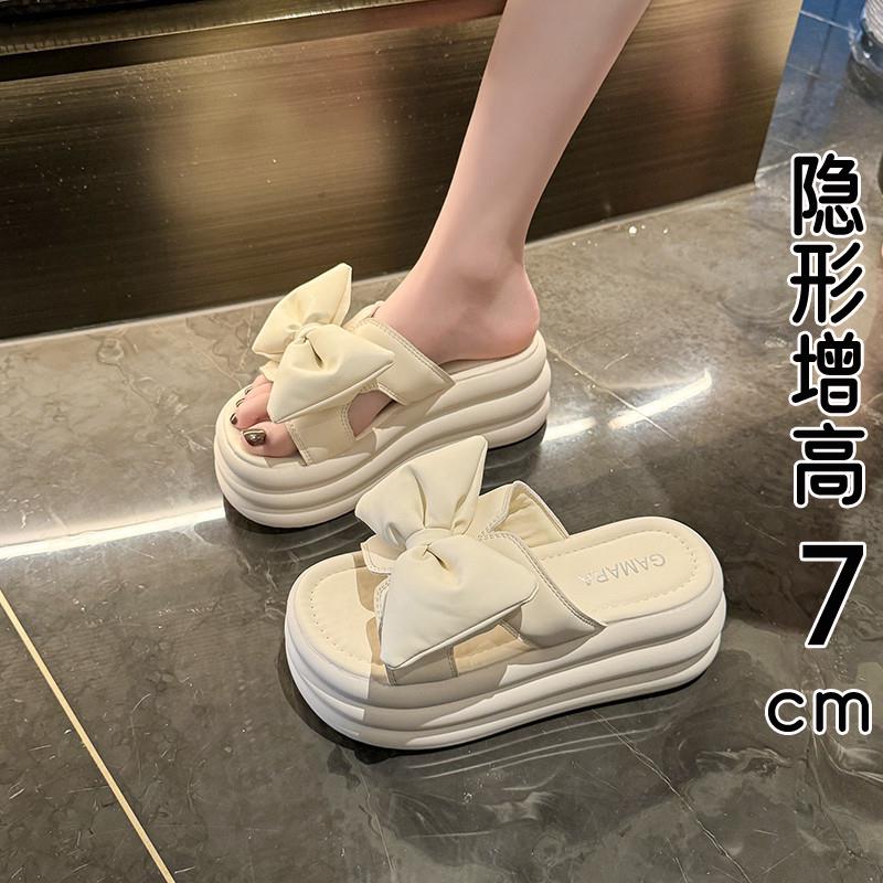 香港真皮厚底拖鞋女夏外穿2026新款蝴蝶结小个子增高松糕沙滩凉鞋