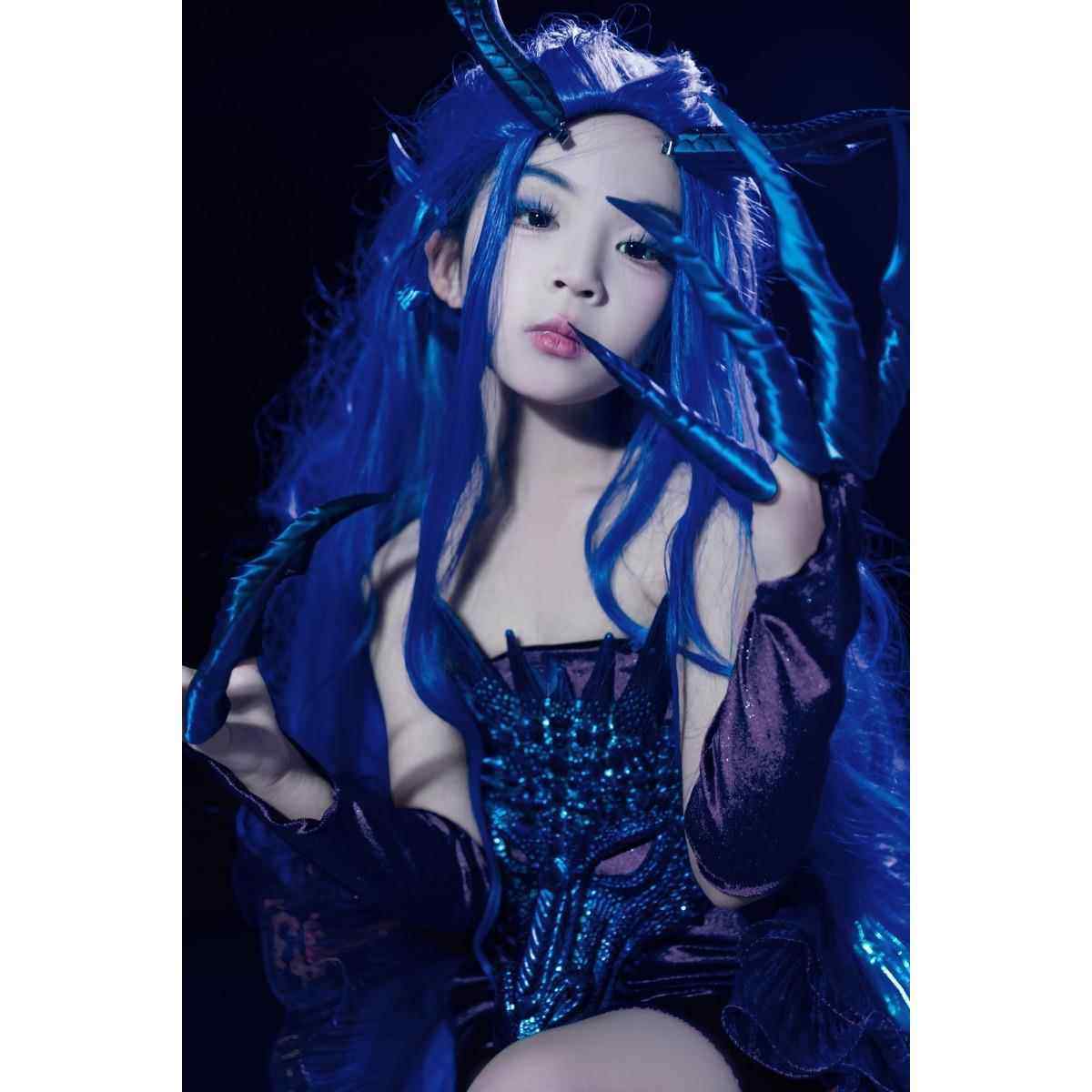 高档敖闰C主OS服装龙题 哪咤模走秀风覆古特穿搭女儿港童演出服套