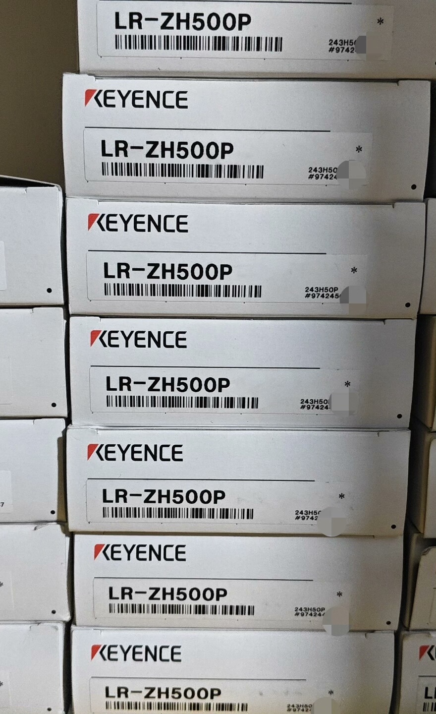 基恩士LR-ZH500P传感器，全新原装正品，盒码一致！配件