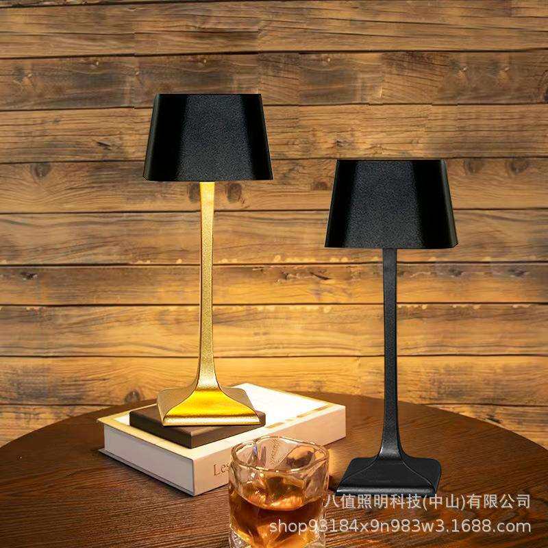 跨境新品北欧现代简约led灯创意氛围小夜灯吧台桌面装饰台灯