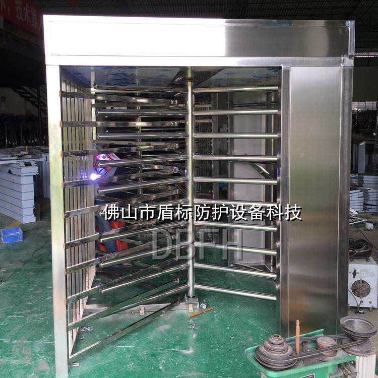 仓库入口单向旋转门 防尾随电控全高封闭式旋转闸机 景区人行通道