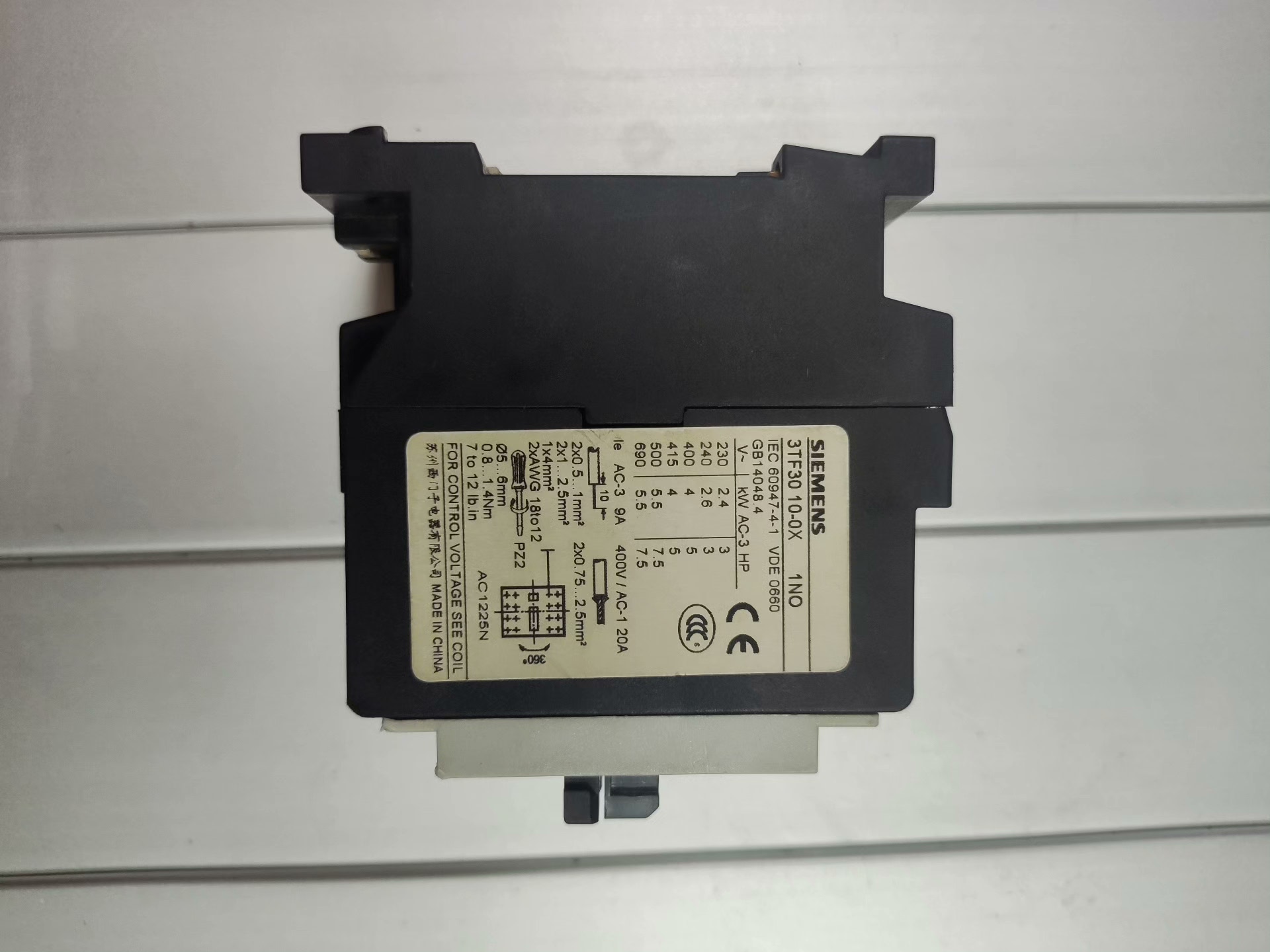 西门子交流接触器3TF30 10-0X