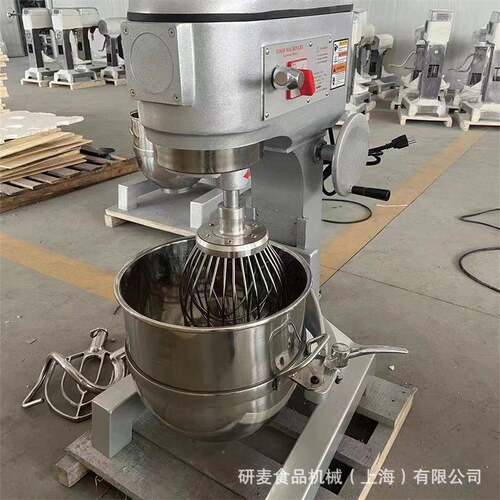 三功能搅拌机厨师商用大型可定制揉面机馅料奶油打蛋机B10B40B50