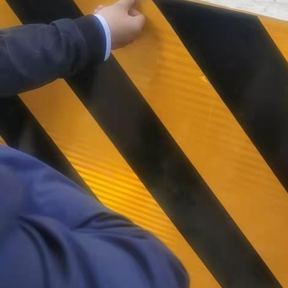 数码石打印超斜纹1123钻膜钻级V类强级I石V类桥梁桥墩黄黑反光膜