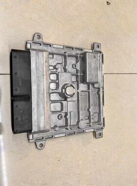 奔A级B级GLB GLA 160 180 200 250E驰发动机电脑版A2829003200