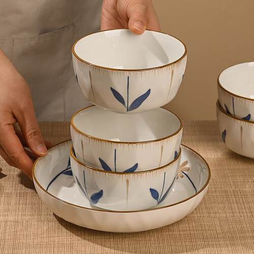 高颜值陶瓷饭碗吃饭小碗家用碗盘餐具套组新款釉下彩汤碗盘子碟子
