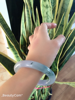 如何评价正玉堂天然玉镯子怎么样，到底是不真假，还是水货？