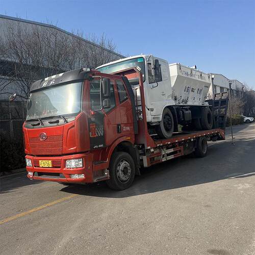 自走式撒灰车灌装水泥灰料撒布机全自动撒灰车厂家发货