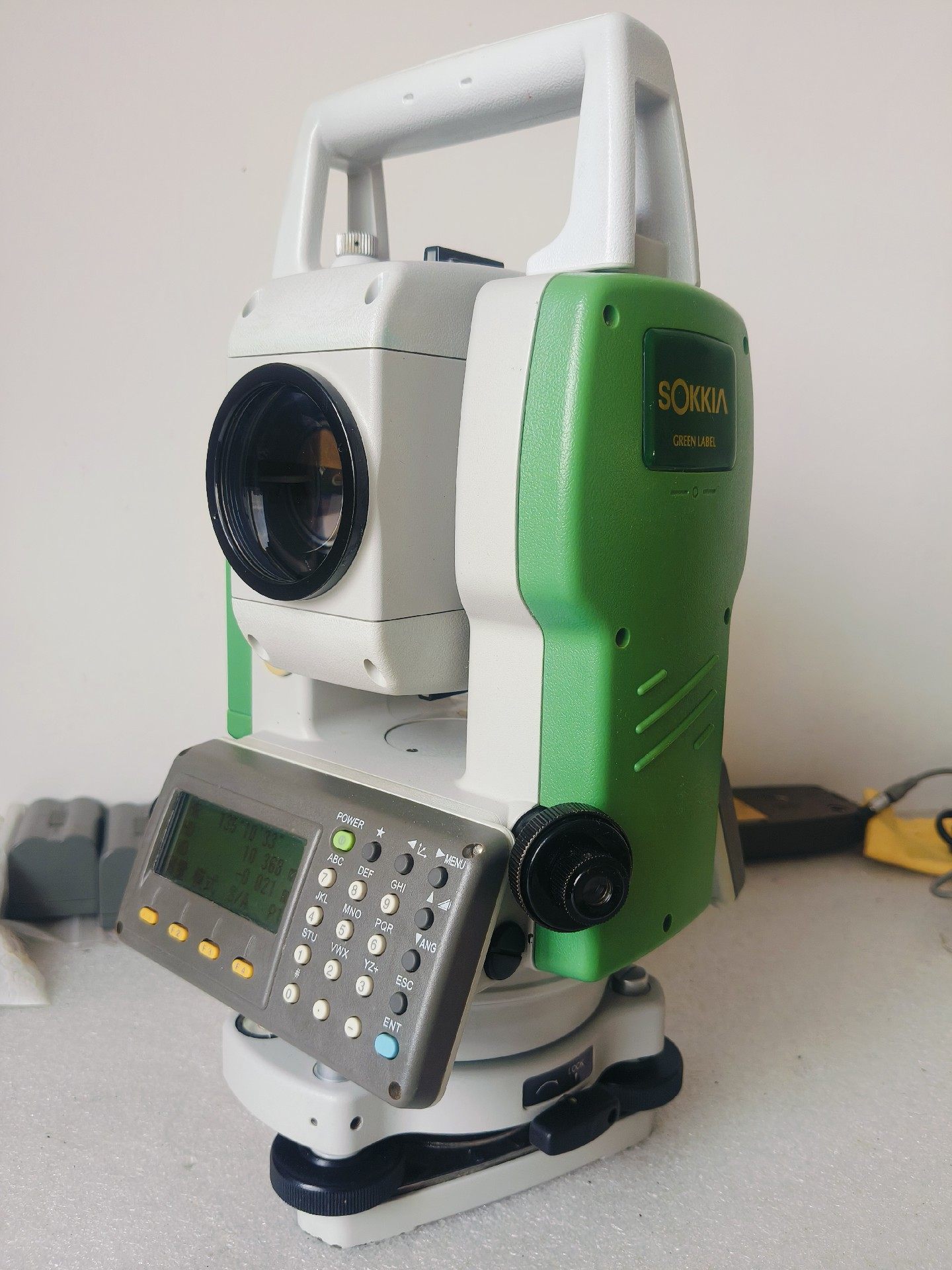 索佳全站仪SET02N，功能正常使用，屏幕没有虚线，测距正常