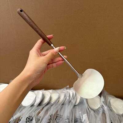 Walnut wood imitation mushroom spatula with long handle, sui