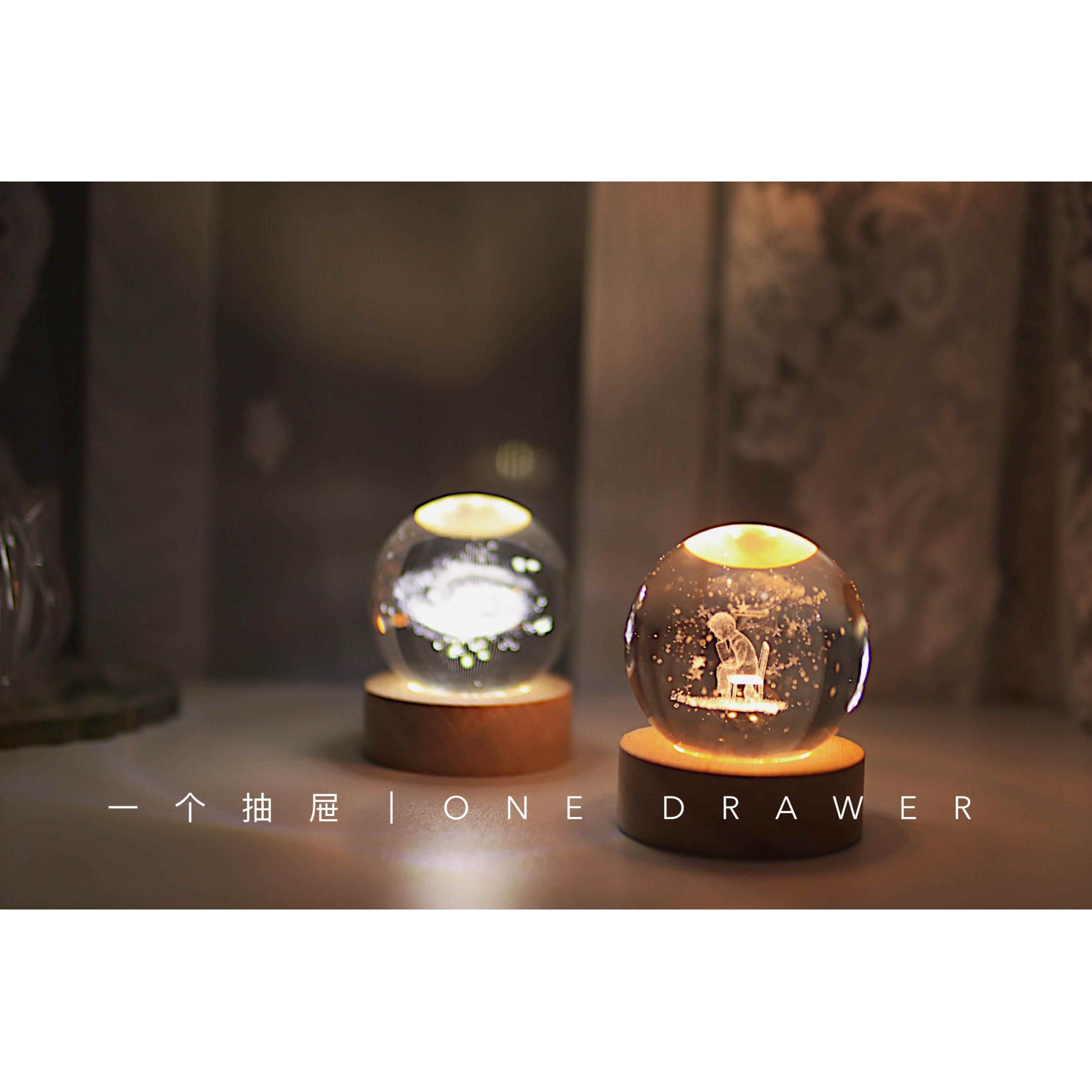 一个抽屉水晶球小夜灯小王子银河星星3d雕刻桌面摆件新年礼物