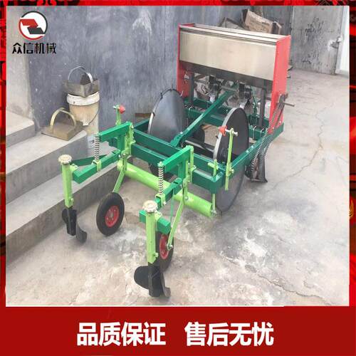 农用四轮拖拉机带地膜机起垄铺膜施肥机一体机覆盖机打背铺盖覆膜