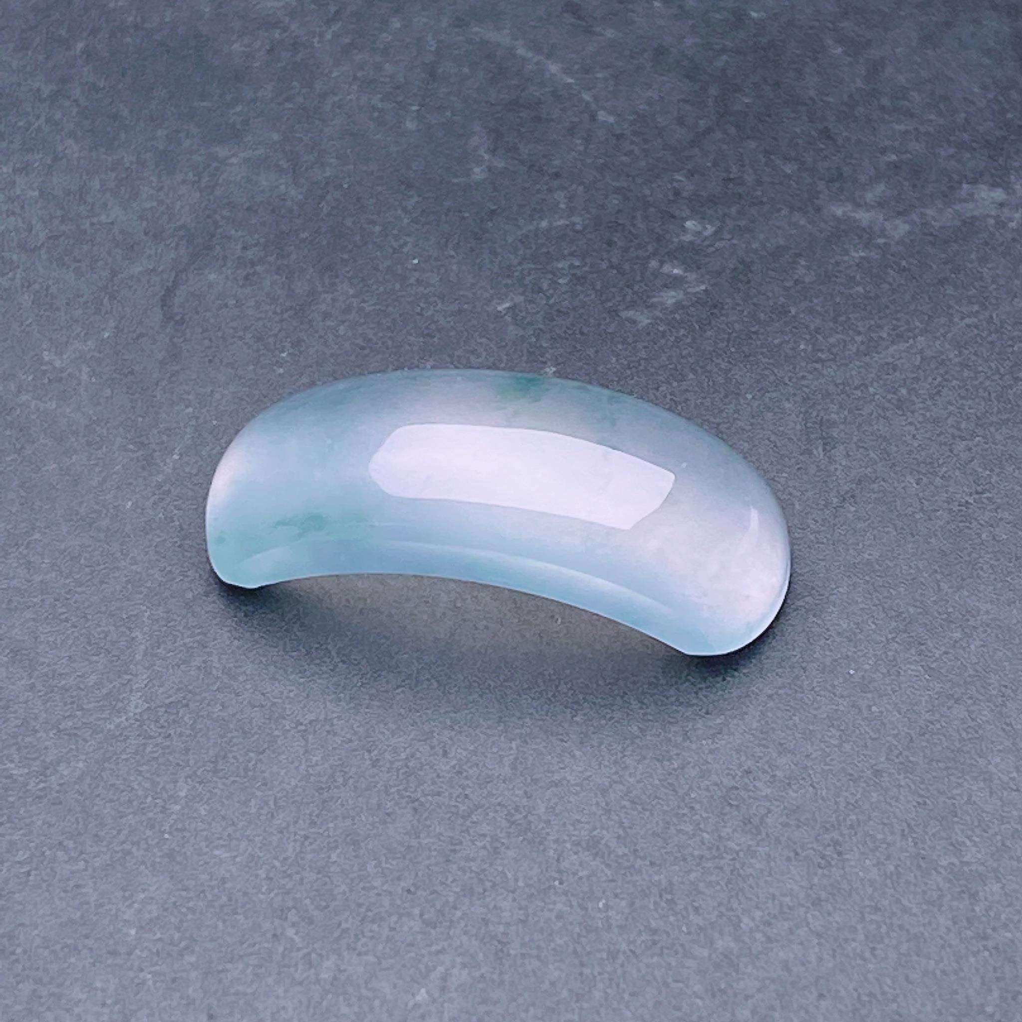 缅甸天然翡翠a货高冰飘花马鞍戒面裸石fxj，尺寸：19.7-7.7-4mm图片