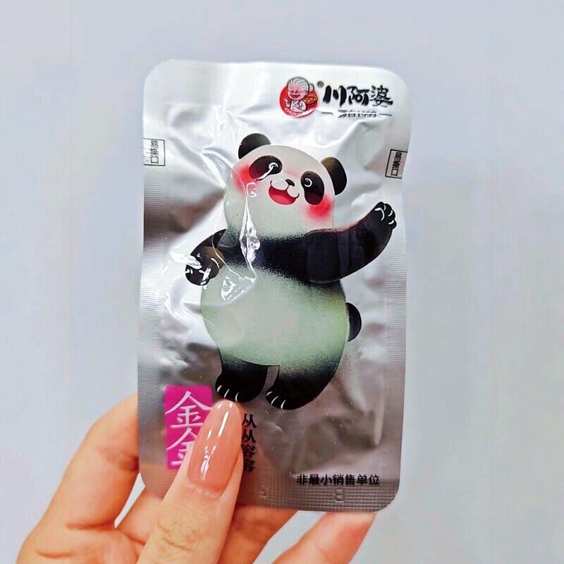 &川阿婆菌菇三宝熊猫款鲜嫩金针菇豆卷木耳豆干解馋超级好吃小零