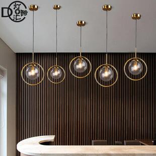北欧灯具现代简约卧室床头魔豆吊灯吧台餐厅灯轻奢单头玻璃小吊灯