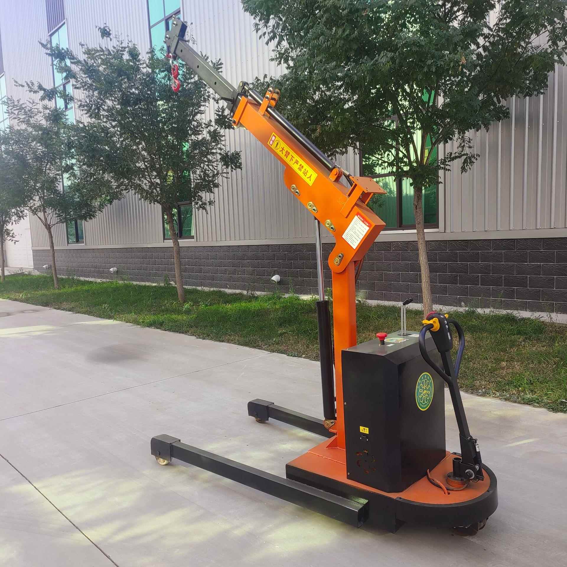 移动液压小吊机 起重500公斤 电动搬运式旋转运行吊车 可伸缩升降