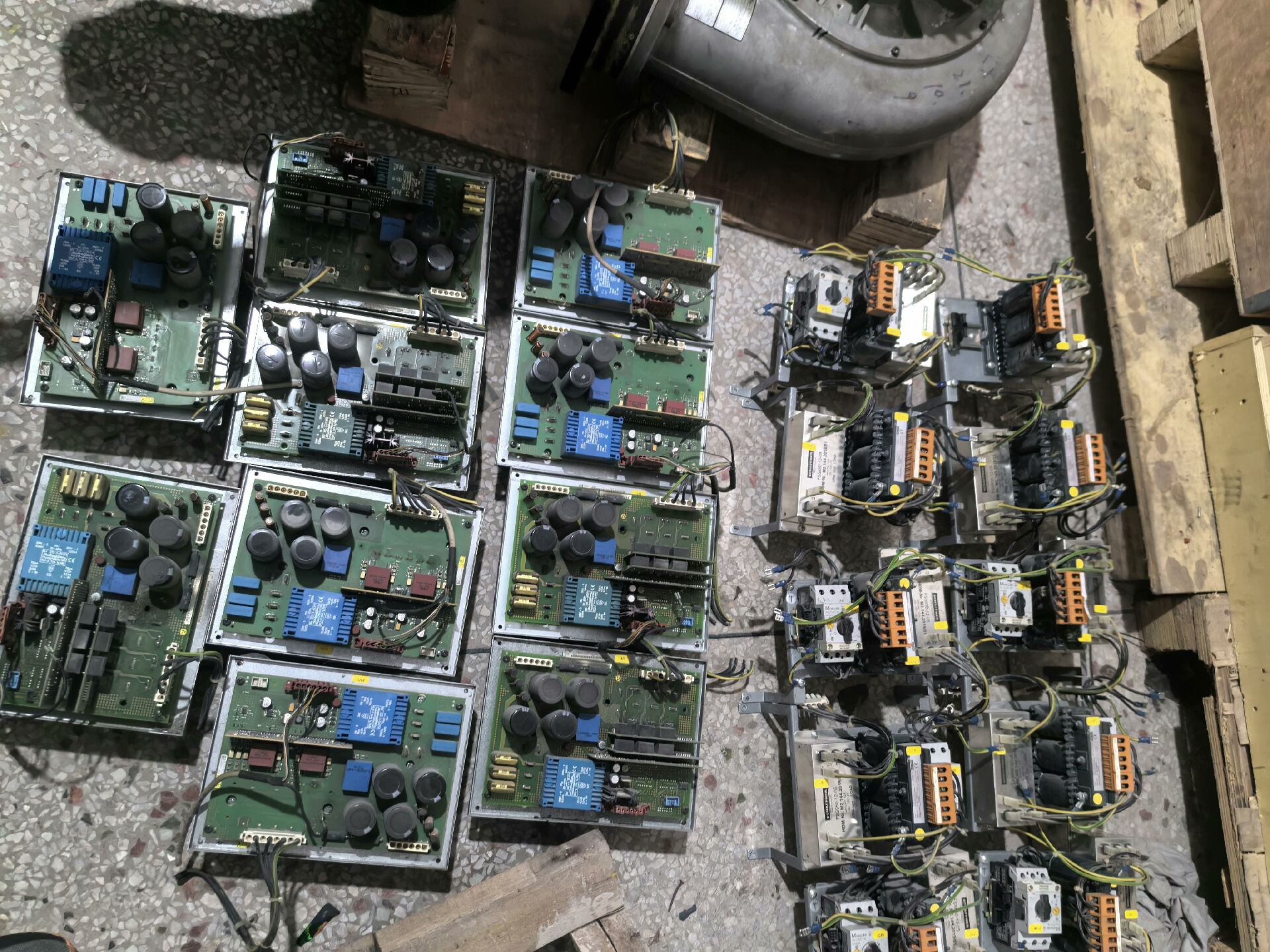 海德堡印刷机风扇KLM4电路板维修