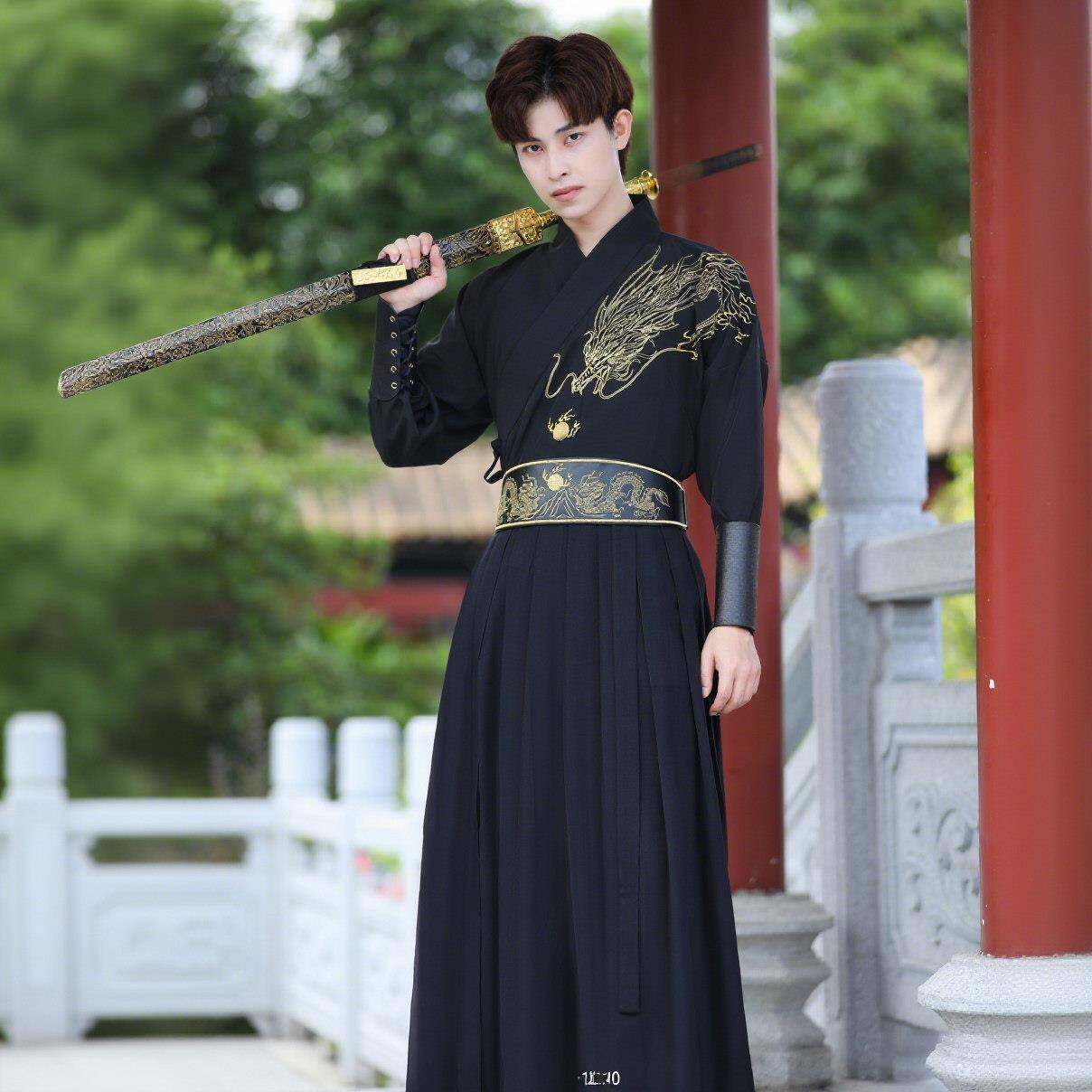 中国风男士黑色长袖汉服 龙纹刺绣春季休闲古装 质汉元素班服