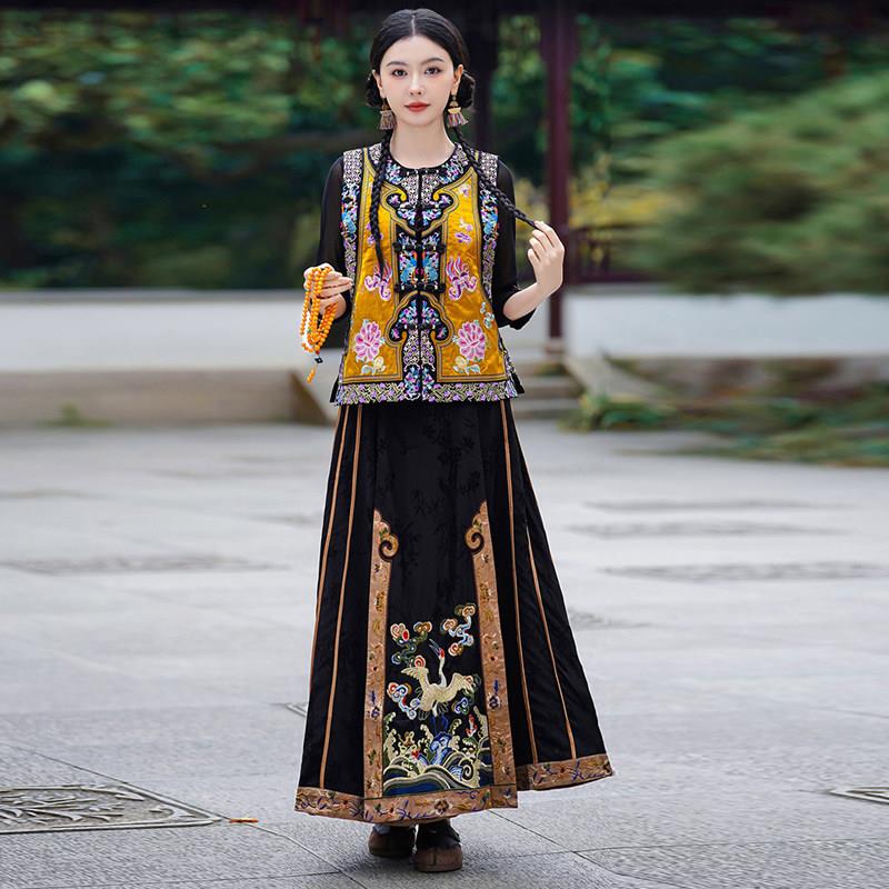 好货民族风设计感小众唐装坎肩叠穿马夹春季妈妈装新中式盘扣圆领