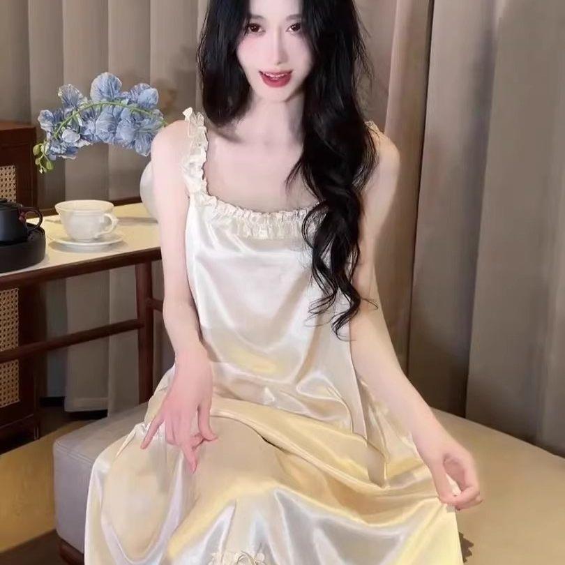 彷醋酸吊带睡裙睡衣女款2026新款夏季珍珠白公主风法式家居服外穿