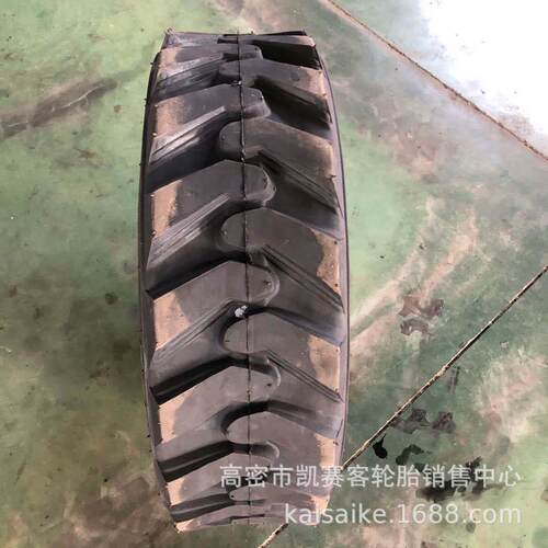 犀牛挖掘机轮胎29*8-16人字小型装载机轮胎滑移铲车轮胎