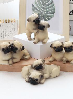 可爱小巴哥摆件彷真小狗pug幼犬公仔办公室桌面园艺汽车车载装饰