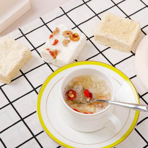 冻干银耳羹冲泡即食 银耳块 厂家多种口味冻干桂圆雪梨红枣汤