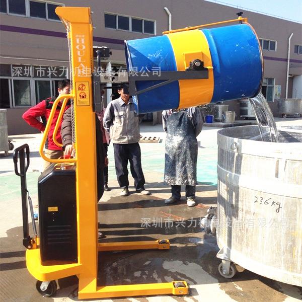 YL500KG电动倒料油桶翻转车电动油桶倾倒车油桶投料车堆放车气动
