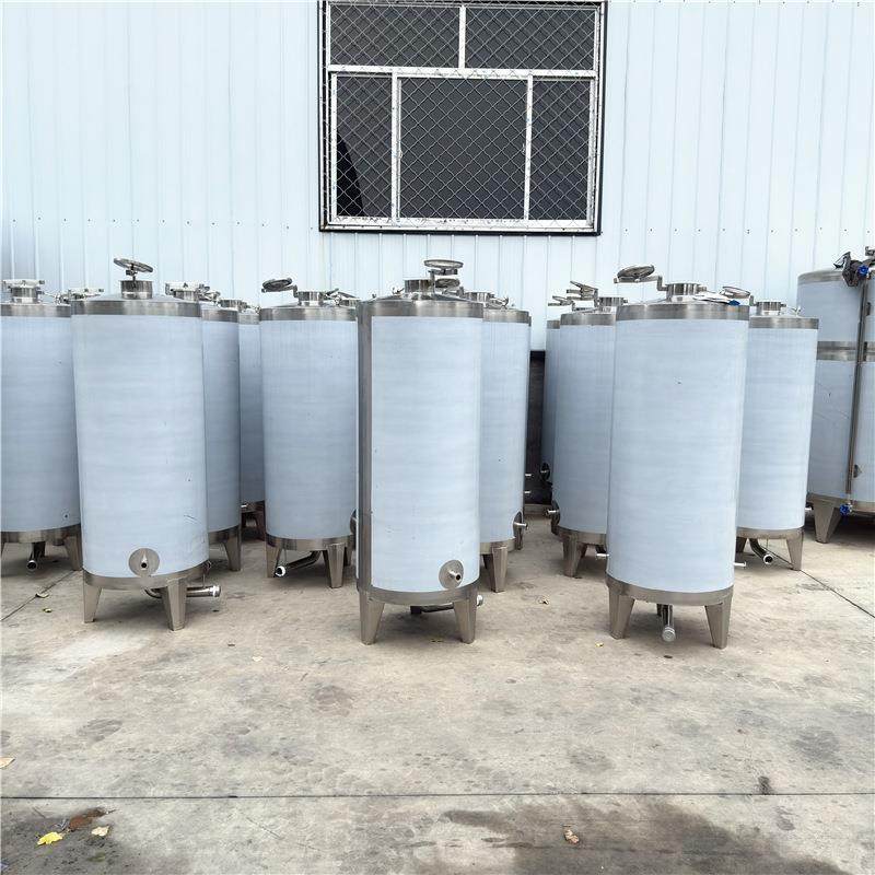 1000斤储酒罐 小型酒厂用存储罐 泡制酒暂存罐 缓存罐