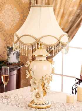 正品欧式陶瓷台灯卧室床头灯温馨浪实漫用欧品式客创厅家居装饰意