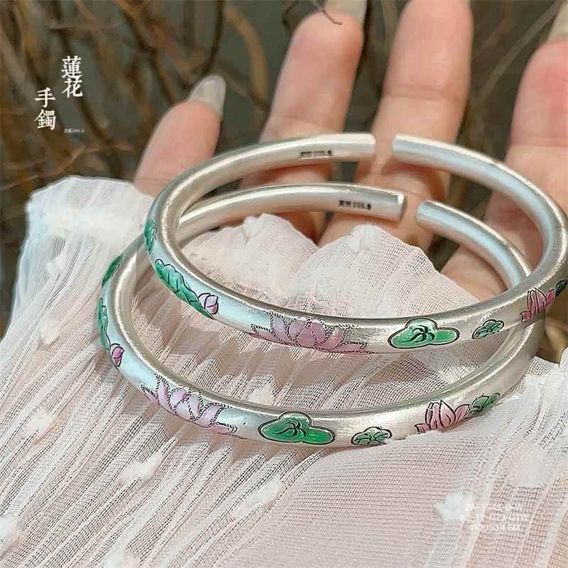 本命年足银999.9复古沙旧珐琅莲花荷叶圆棍开口手镯民族风礼物