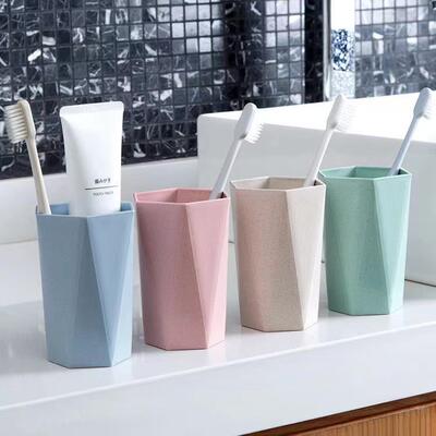 Home-use Mouthwash Cups and Toothbrush Cups for Female Stude
