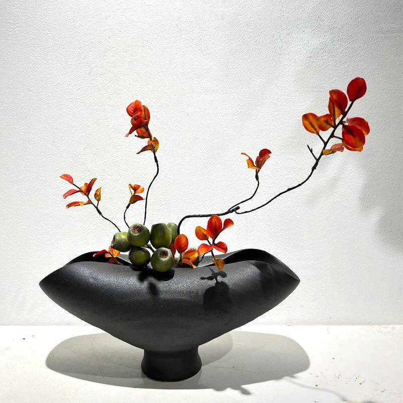 简约现代中古陶瓷带脚花瓶家居样板间售楼处餐桌花器创意果盘摆件