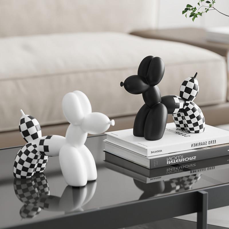 现代软装高级感小众棋盘格气球狗摆件轻奢客厅玄关家居桌面装饰品