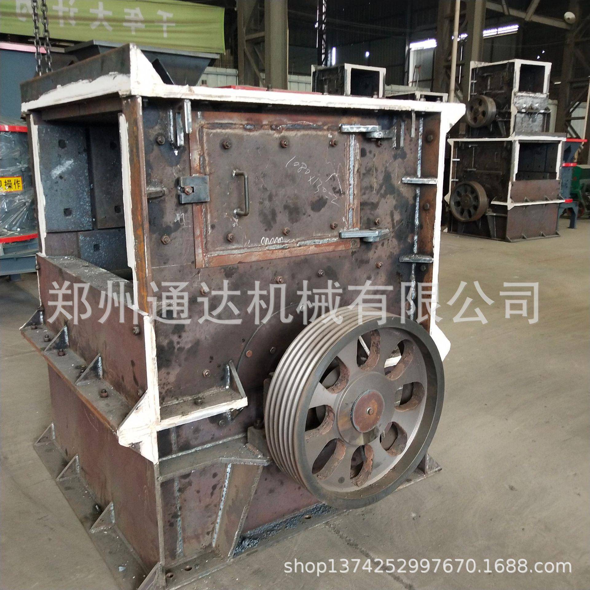 供应箱式破碎机建筑垃圾粉碎机水泥路面制砂机