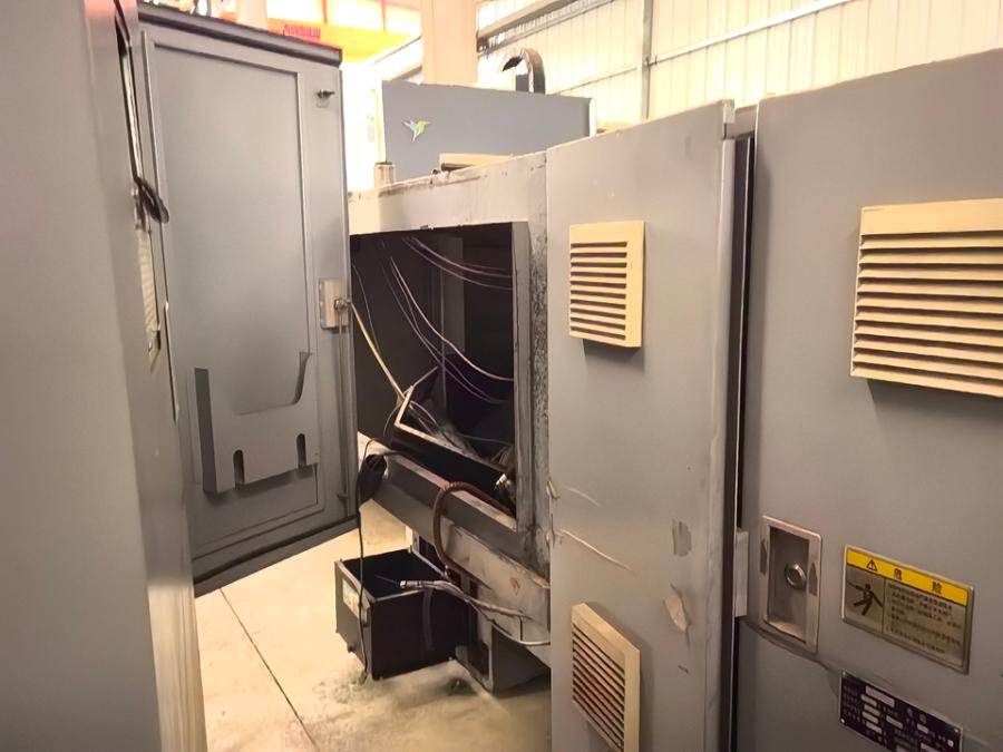 3月4日新乡工业公司名下的机器设备网络拍卖公告