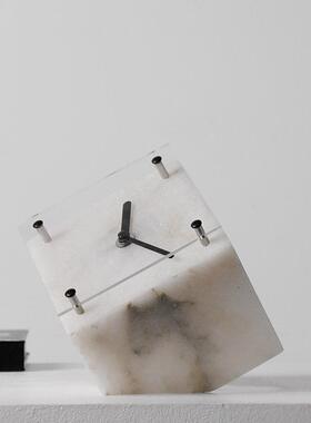 简约现代轻奢云石魔方时钟几何摆件书房民宿样板间装饰桌面摆设