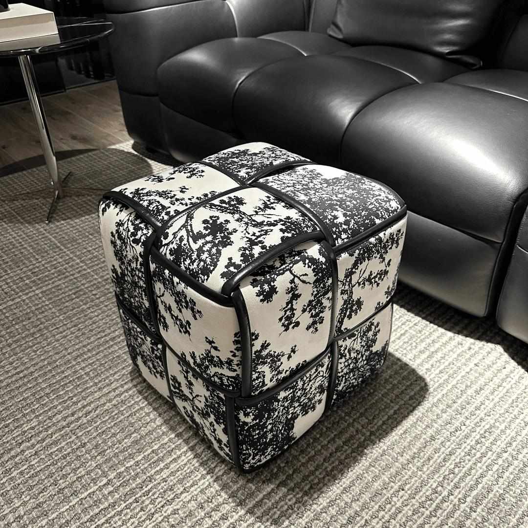 坐墩简约家用方凳沙发网红茶几换鞋脚踏客厅矮凳凳子门口轻奢魔方