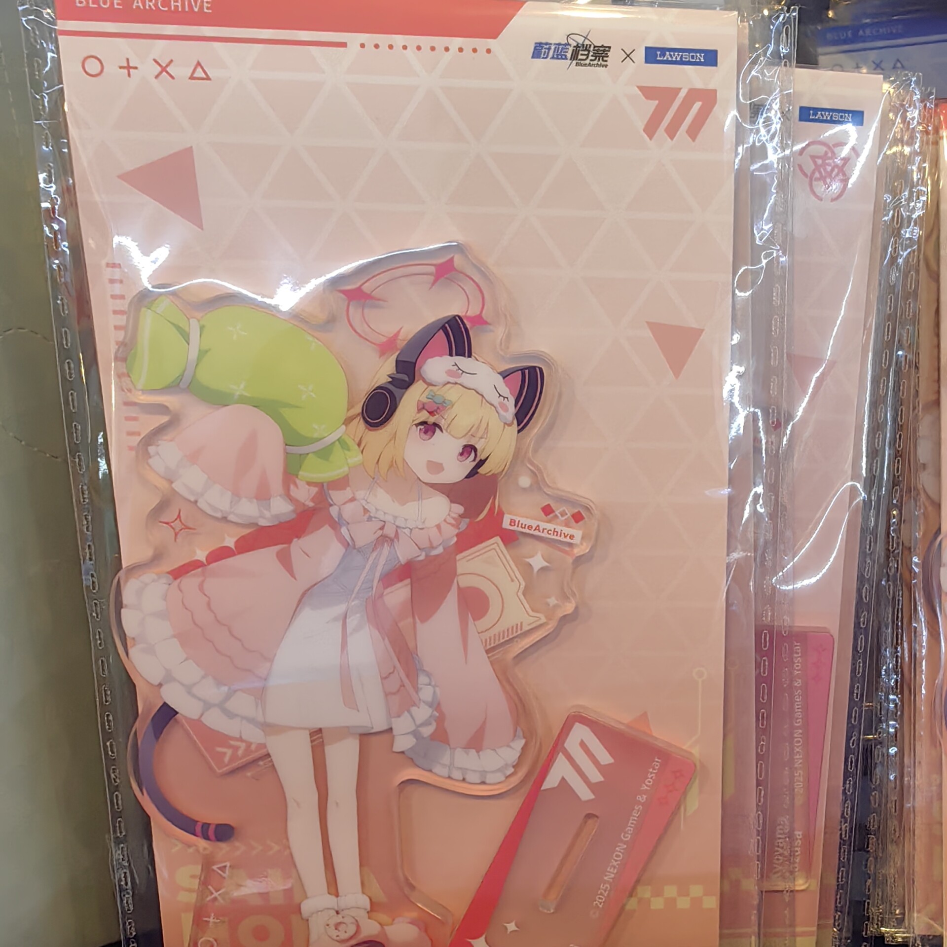 Blue Archive Acrylic Stand - China Exclusive - China Exclusive Anime Merch