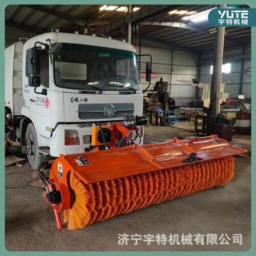 清雪刷环卫车辆加装多功能小型清雪机滚刷冬季道路除雪滚